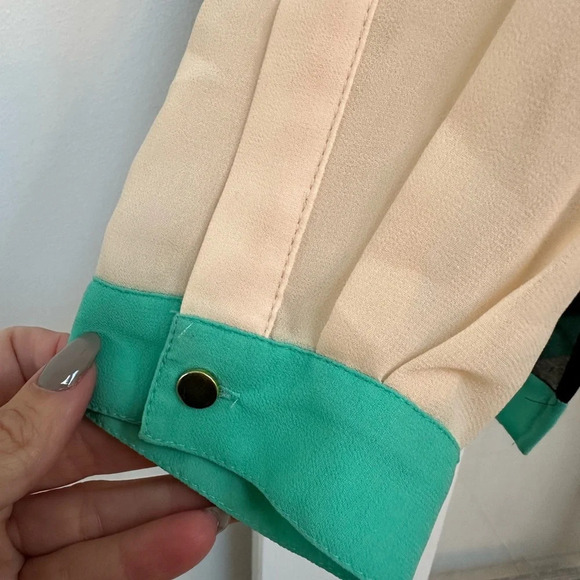 BCBGMAXAZRIA Cream Teal Black Color Block Front Zip Sheer Blouse Size XL - Picture 5 of 9